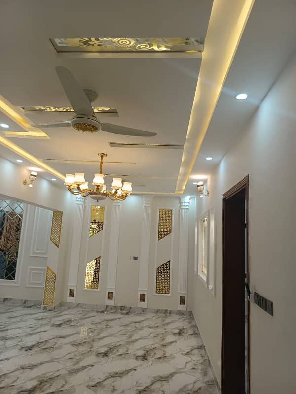 Double story beautiful laxaury house for sale in diamond city Phase 2 19