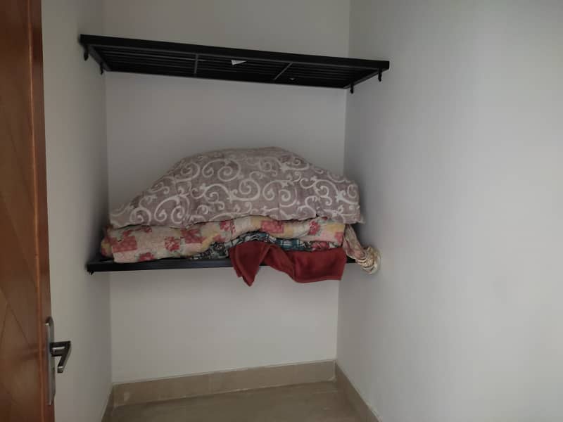 Upper Portion For Rent In D12 Size 60*90 10