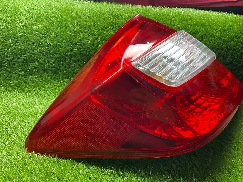 Honda Civic Rebirth Tail Light (Stanley) 1