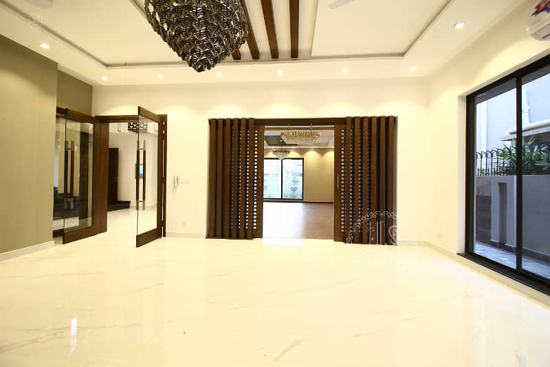 01 KANAL FUL BASEMENT CINEMA BEAUTIFULL MODERN DESIGN HOUSE FOR RENT IN DHA PHASE 5 GOOOD LOCATION 5