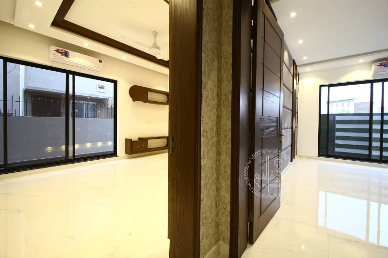 01 KANAL FUL BASEMENT CINEMA BEAUTIFULL MODERN DESIGN HOUSE FOR RENT IN DHA PHASE 5 GOOOD LOCATION 10