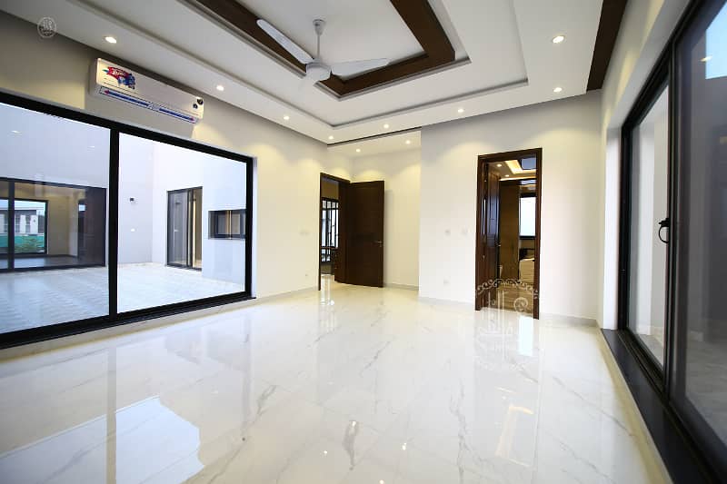 01 KANAL FUL BASEMENT CINEMA BEAUTIFULL MODERN DESIGN HOUSE FOR RENT IN DHA PHASE 5 GOOOD LOCATION 27