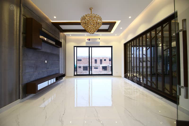 01 KANAL FUL BASEMENT CINEMA BEAUTIFULL MODERN DESIGN HOUSE FOR RENT IN DHA PHASE 5 GOOOD LOCATION 30