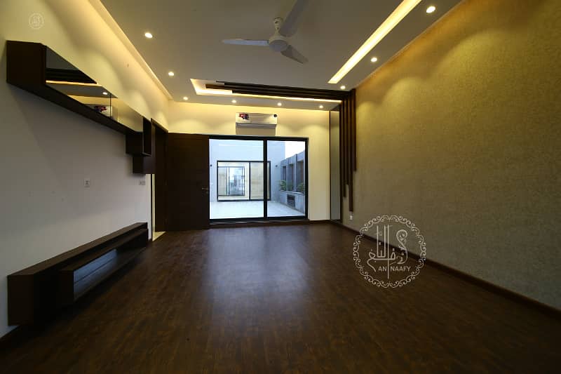 01 KANAL FUL BASEMENT CINEMA BEAUTIFULL MODERN DESIGN HOUSE FOR RENT IN DHA PHASE 5 GOOOD LOCATION 38