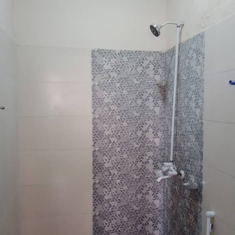 APARTMENT FOR RENT MADINA TOWN KHAYABAN COLONY 3