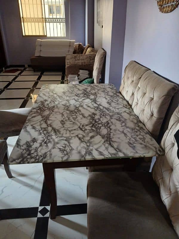 used dining table 0