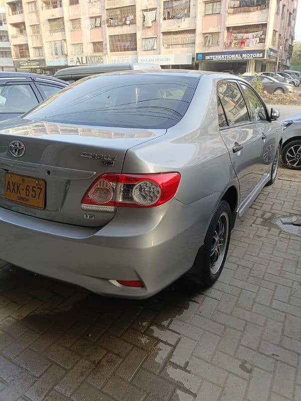 Toyota Corolla GLI 2012 4