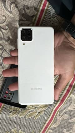 Samsung A12