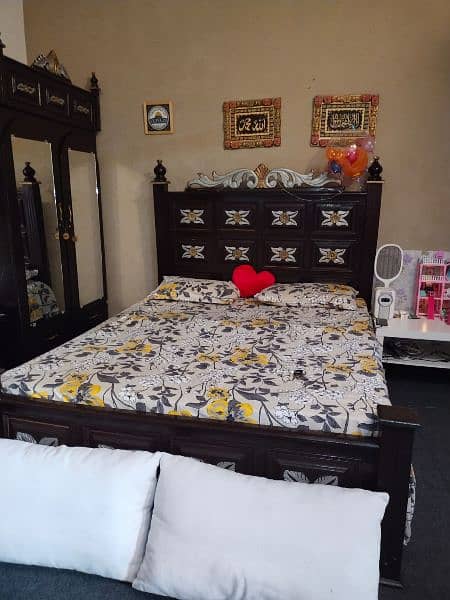 Low Budget Bedroom Set Complete (Shewa/Sheesham wood) 4