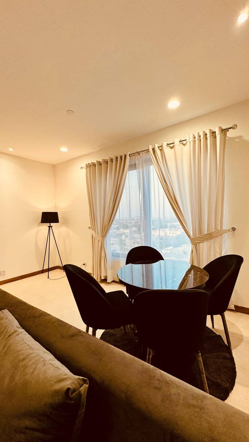 BRAND NEW 1 BED FULLY FURNISHED APARTMENT AVAILABLE FOR RENT AT TOP FLOOR 6