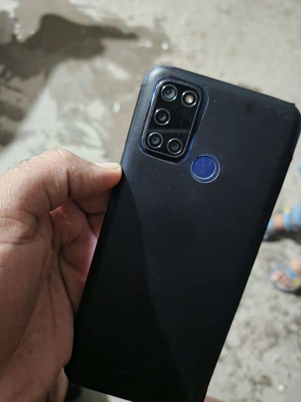 Realme C17 0