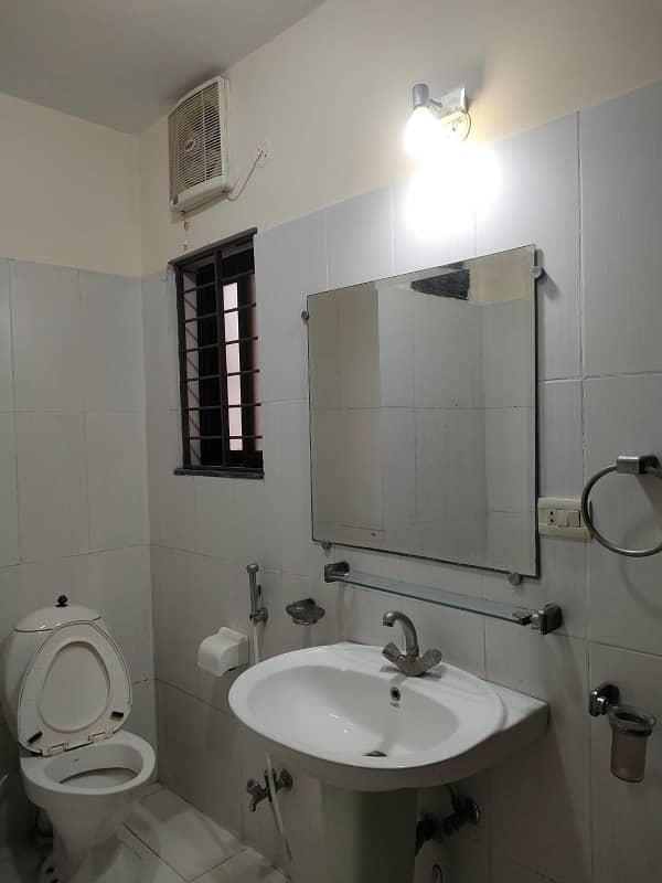 Cheapest 6 Marla 2 Bed Flat On 2nd Floor For Sale In Askari 11 Lahore 8