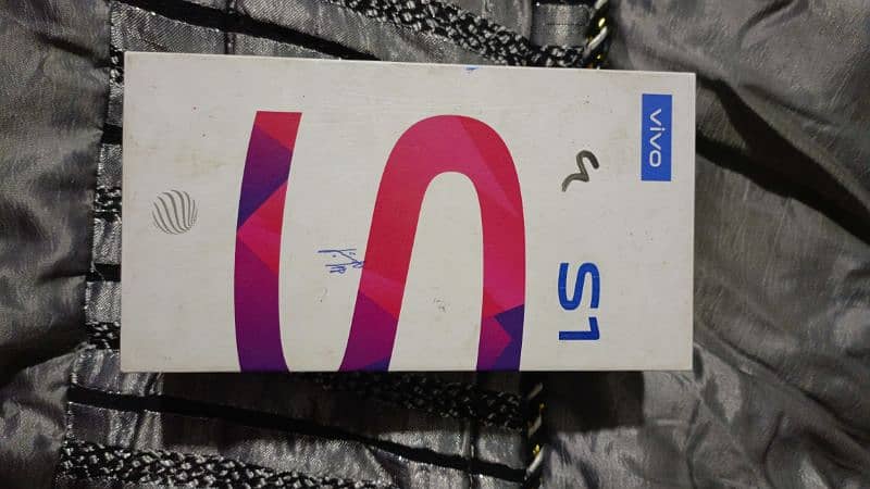 VIVO S1 COMPLETE BOX FOR SALE 11