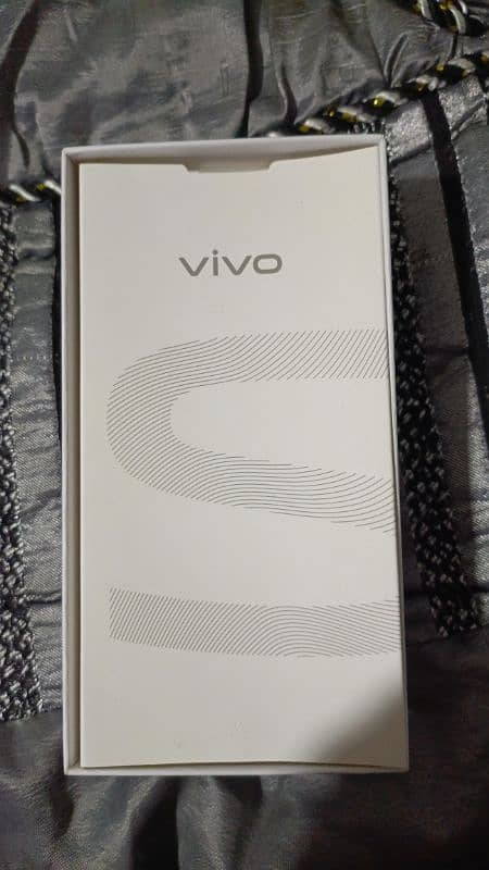 VIVO S1 COMPLETE BOX FOR SALE 12