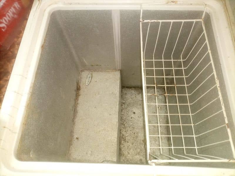 Deep freezer for sale 3