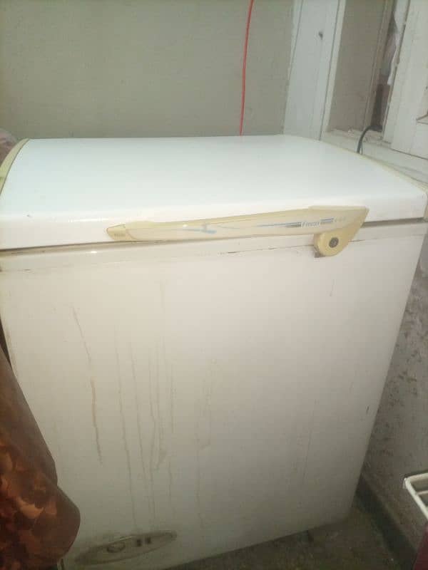 Deep freezer for sale 4