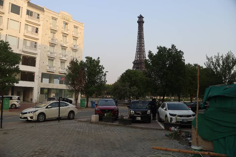 648 Square Feet Apartment Available For Sale In Facing Eiffel Tower In Bahria Town Lahore 14