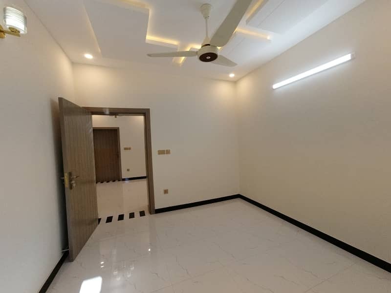 House for rent in G15 size 7 Marla double story Near to Markaz masjid park Best location More Five options available 0