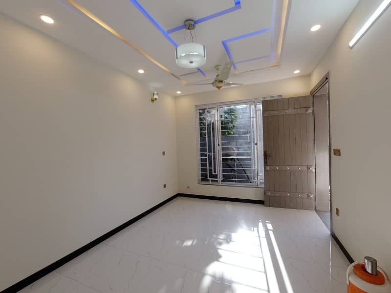 House for rent in G15 size 7 Marla double story Near to Markaz masjid park Best location More Five options available 4