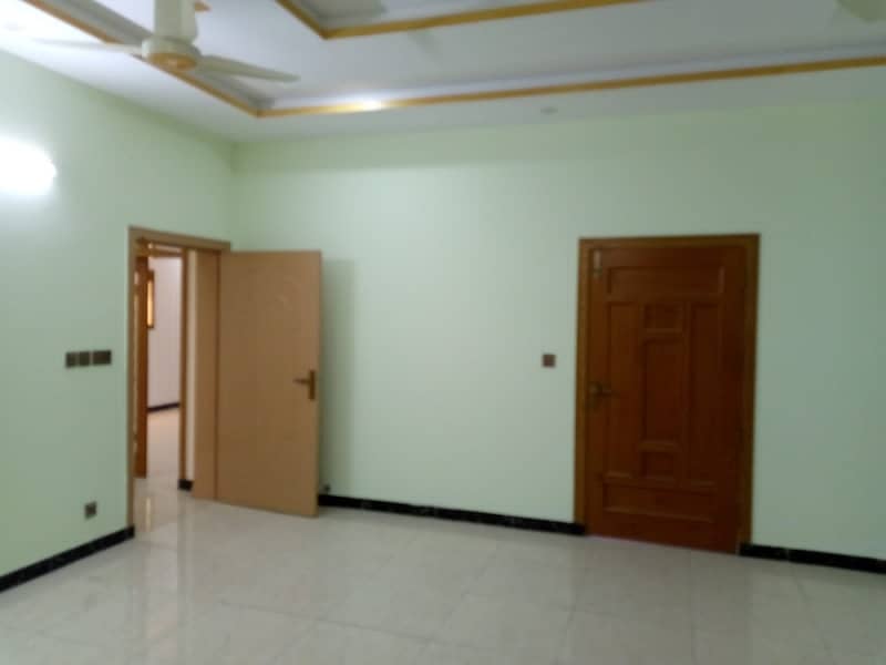 Upper portion for rent in G15 size 1 Kanal water gas electricity All facilities separate gate entrance near to markaz masjid park Best location More Five options available 11