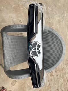 Toyota Roomy front grill