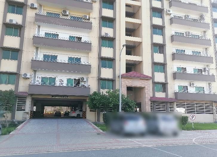 Prime Location Askari 11 - Sector B Apartments Flat Sized 10 Marla For Sale 0