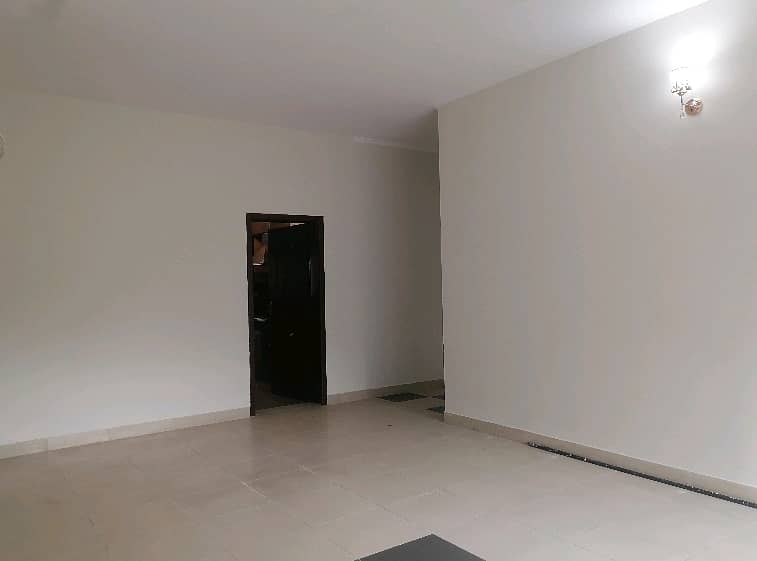 1 Kanal House Up For Rent In Askari 11 - Sector B 5