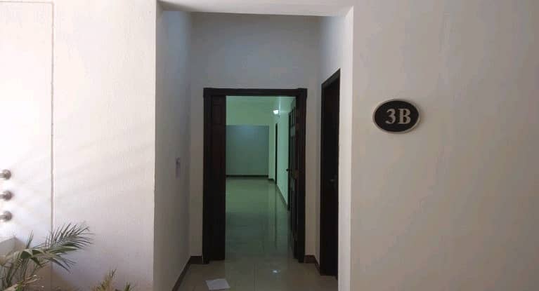 Get This Amazing 10 Marla Flat Available In Askari 11 - Sector B Apartments 3