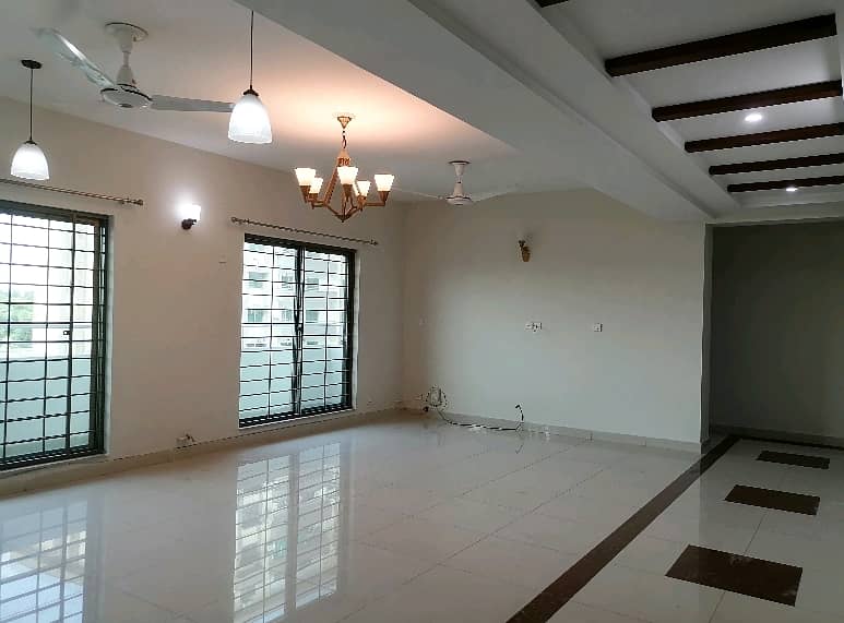 Affordable Flat Available For Sale In Askari 11 - Sector B Apartments 3