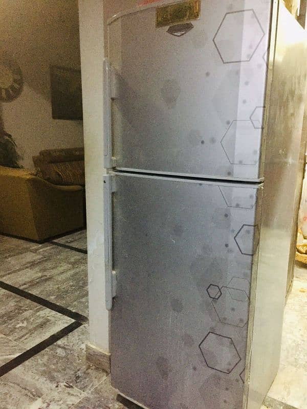 Haier Fridge 0