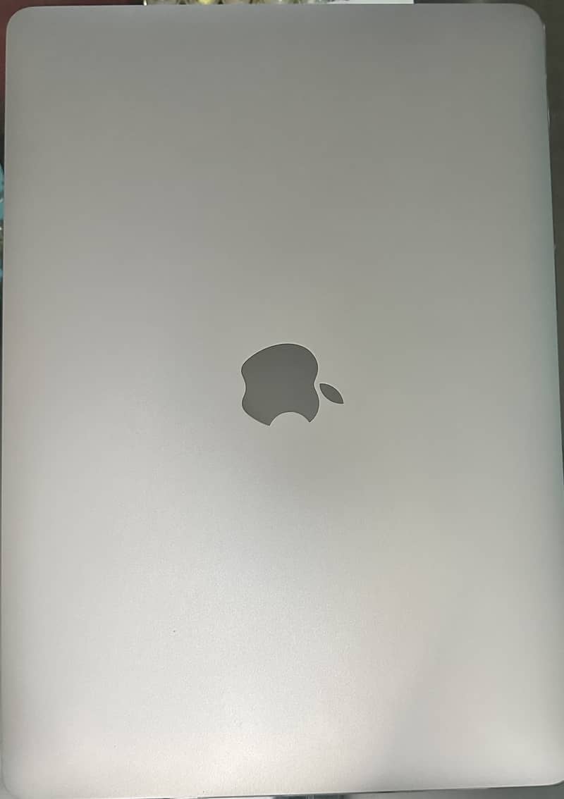 2020 Macbook Pro 13" in Pristine Condition 2