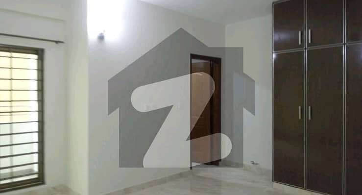 10 Marla Flat For Sale In Askari 11 - Sector B Apartments Lahore 2