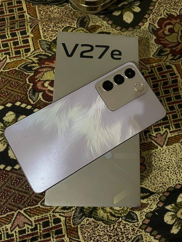 vivo V27e 265gb and 8gbram 1