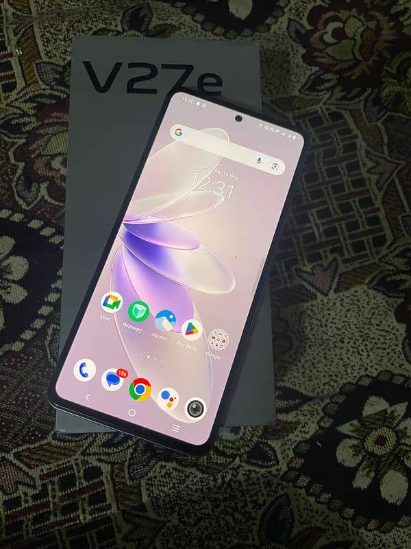 vivo V27e 265gb and 8gbram 2