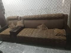 nice and strong wood 7 seater