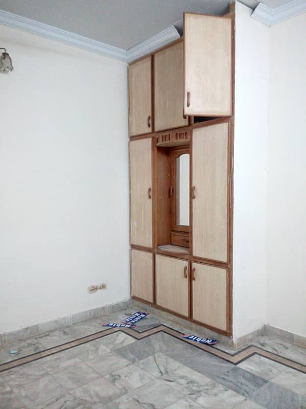 G11 25- 50 UPPER PORTION FOR RENT 2 BED 2 BATH MARBLE FLOOR 3