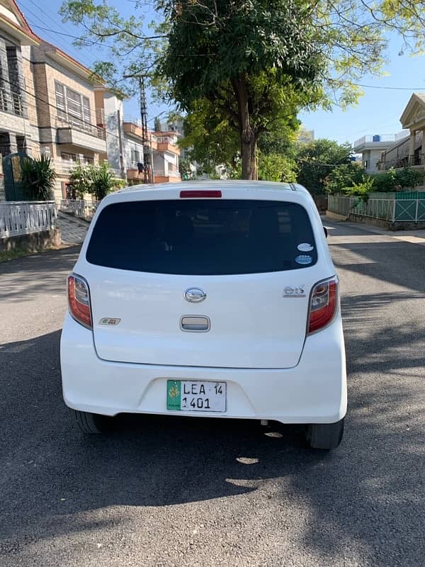 Daihatsu Mira 2011 2