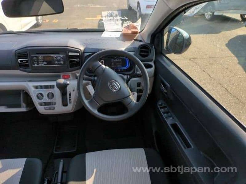 Daihatsu Mira 2021 12