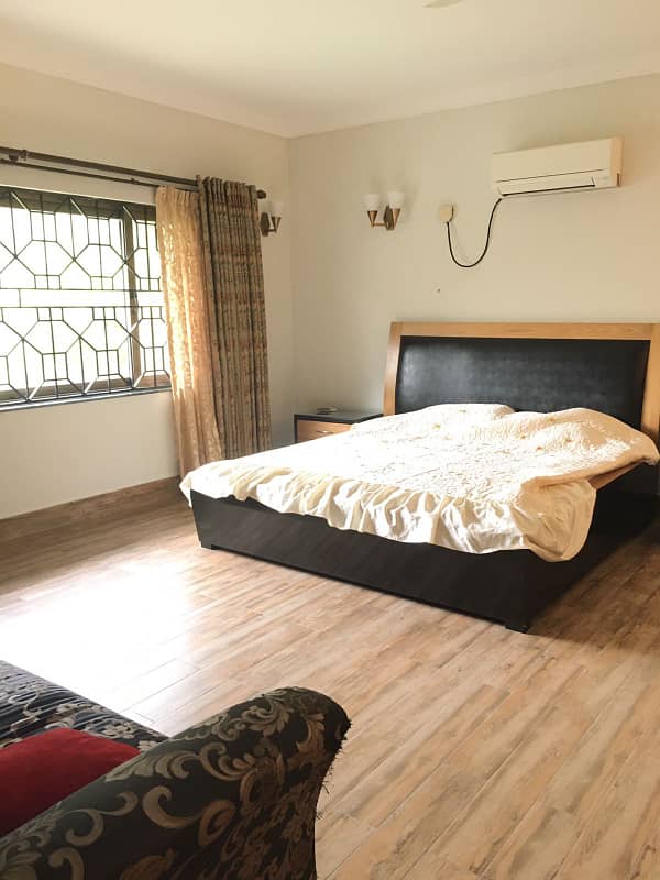 3 Kanal Beautiful Luxurious Fully Furnished Upper Portion For Rent in Abid Majeed Road Lahore Cantt 0