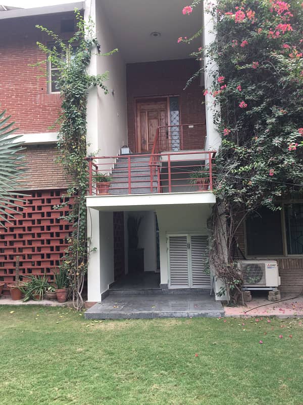 3 Kanal Beautiful Luxurious Fully Furnished Upper Portion For Rent in Abid Majeed Road Lahore Cantt 19