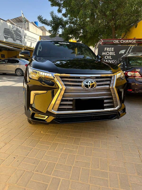 Toyota Fortuner 2018 0