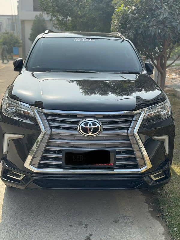 Toyota Fortuner 2018 1