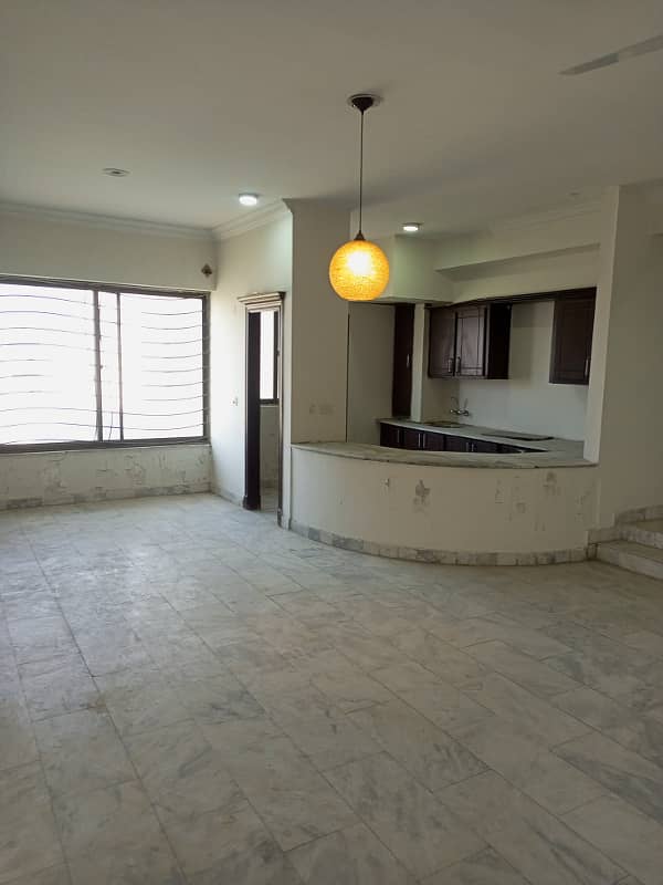 Khudadad height 3 bedroom Apartment for rent 8