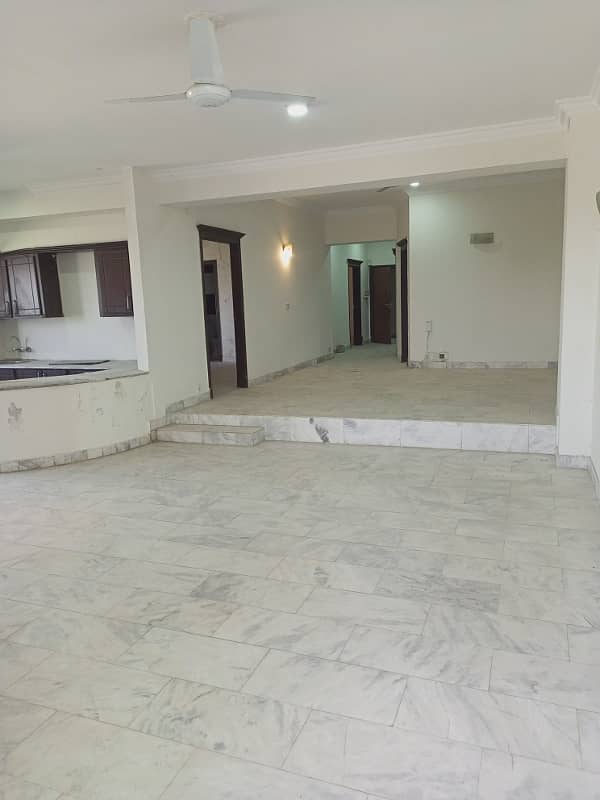 Khudadad height 3 bedroom Apartment for rent 9