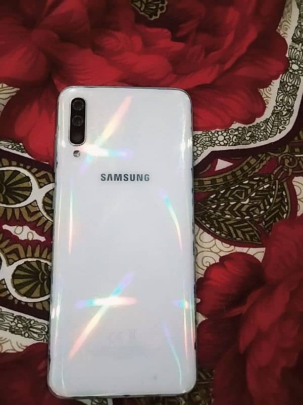 Samsung A70 5