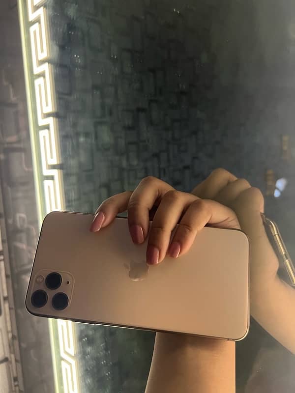 iphone 11 pro max pta approved 4