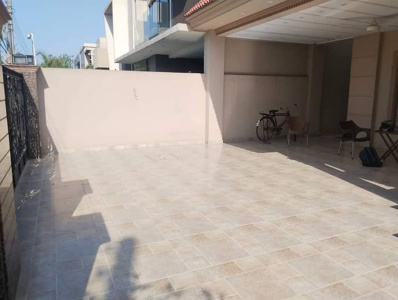 1 kanal stunning house for sale in dha phase 4 0