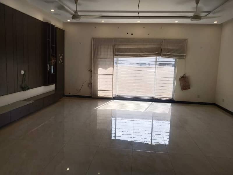 1 kanal stunning house for sale in dha phase 4 7