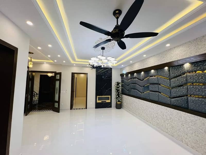 10 Marla Brand New House For Sale In Bahria Orchard Phase-1 8