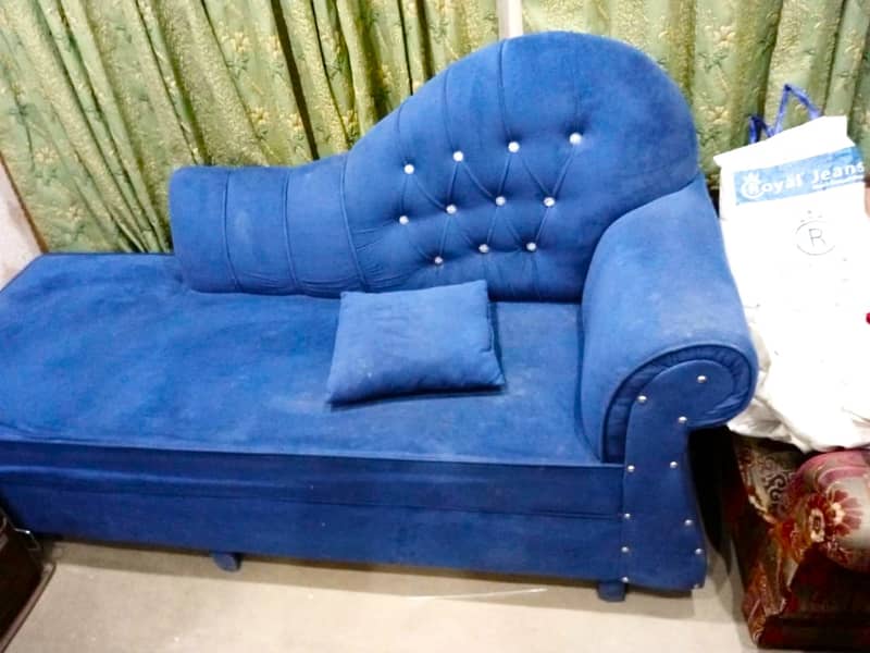 DEEWAN 3 SEATER SELL 2